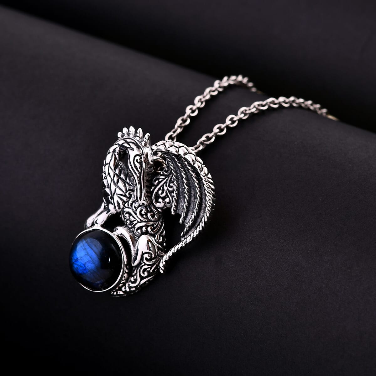 Bali Legacy Malagasy Labradorite 7.30 ctw Dragon Pendant in Sterling Silver  image number 1