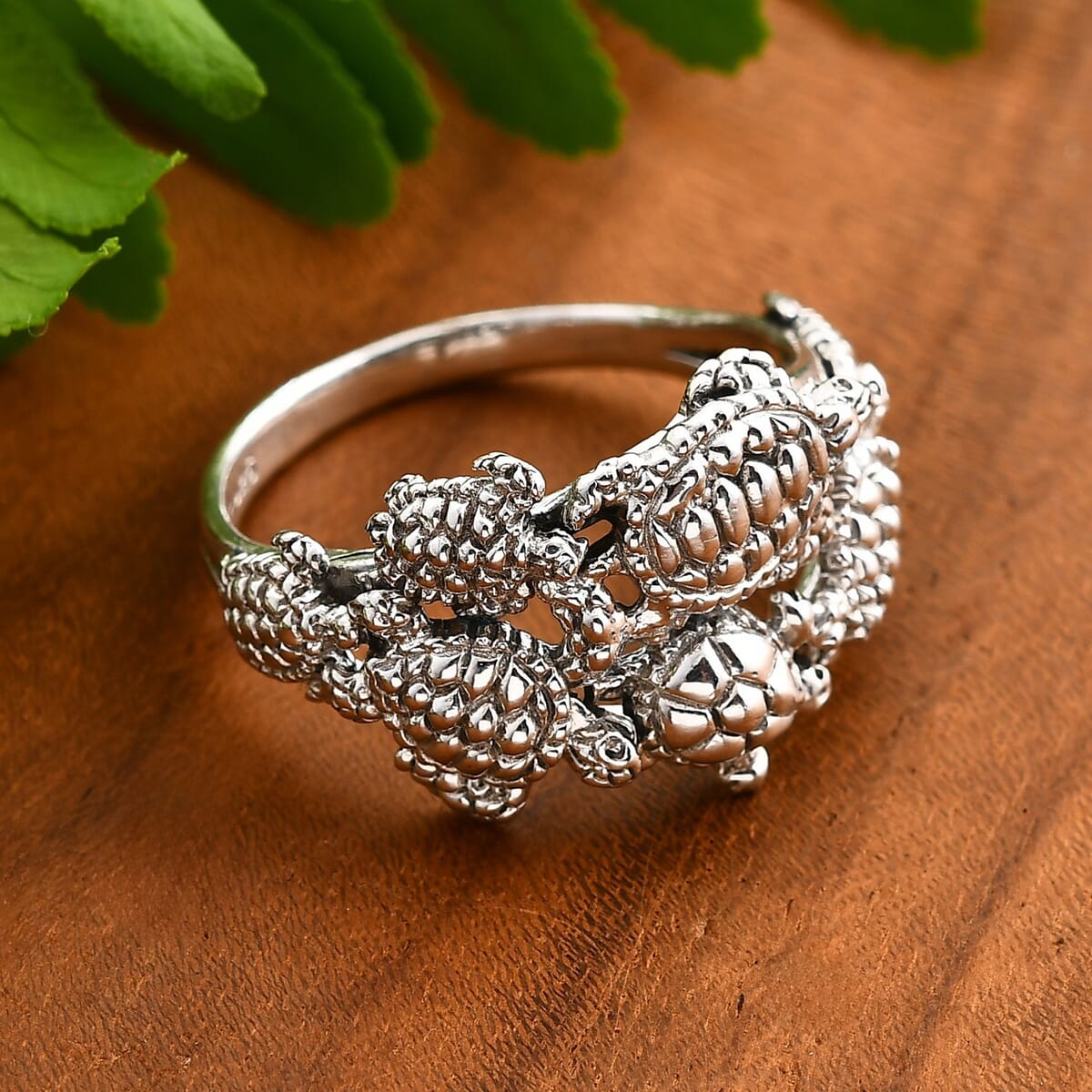 Bali Legacy Turtle Ring in Sterling Silver (Size 6.0) 5 Grams image number 1
