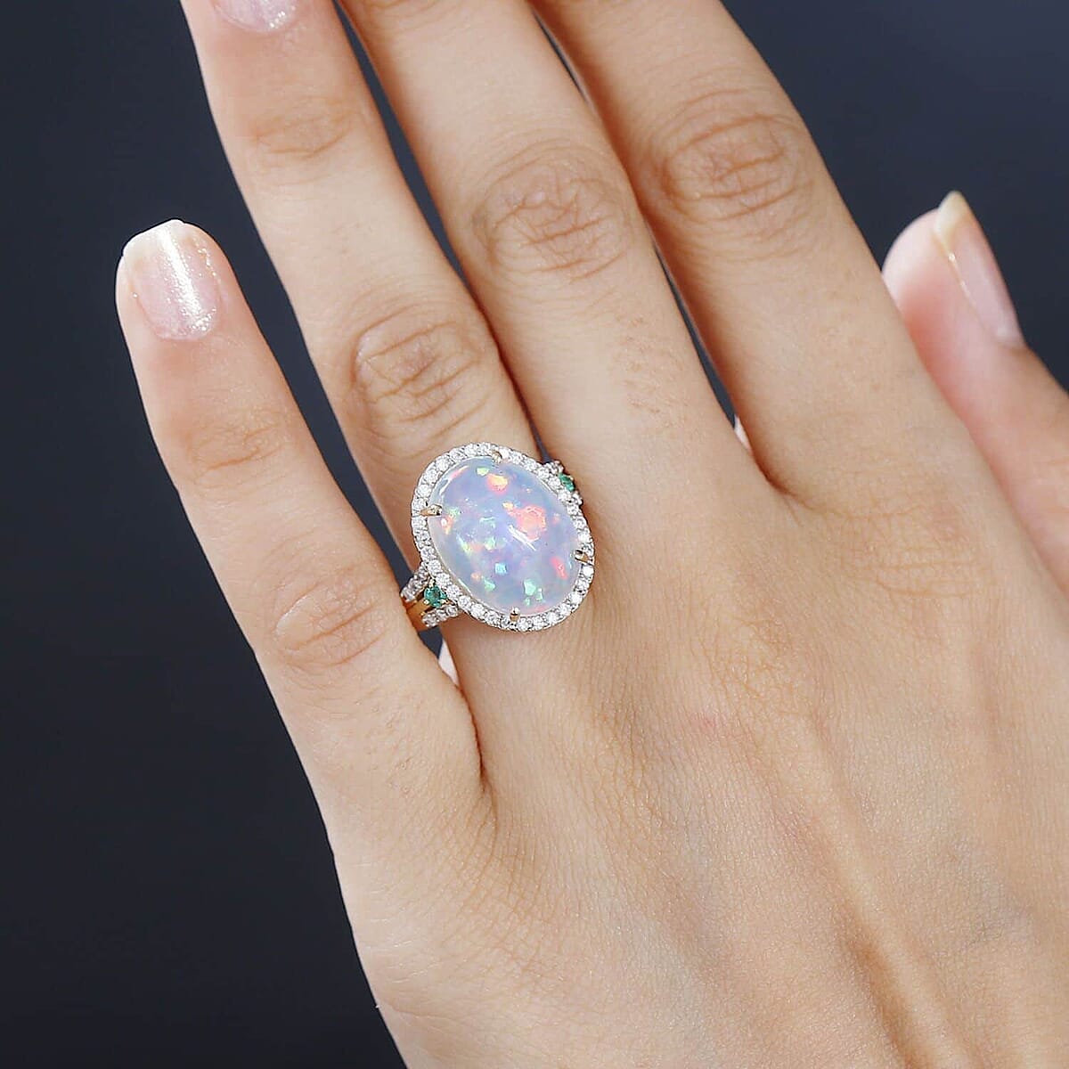 Luxoro AAA Ethiopian Welo Opal, Boyaca Colombian Emerald and G-H I2 Diamond 6.50 ctw Ring in 14K Yellow Gold (Size 7.5) 5.90 Grams image number 3