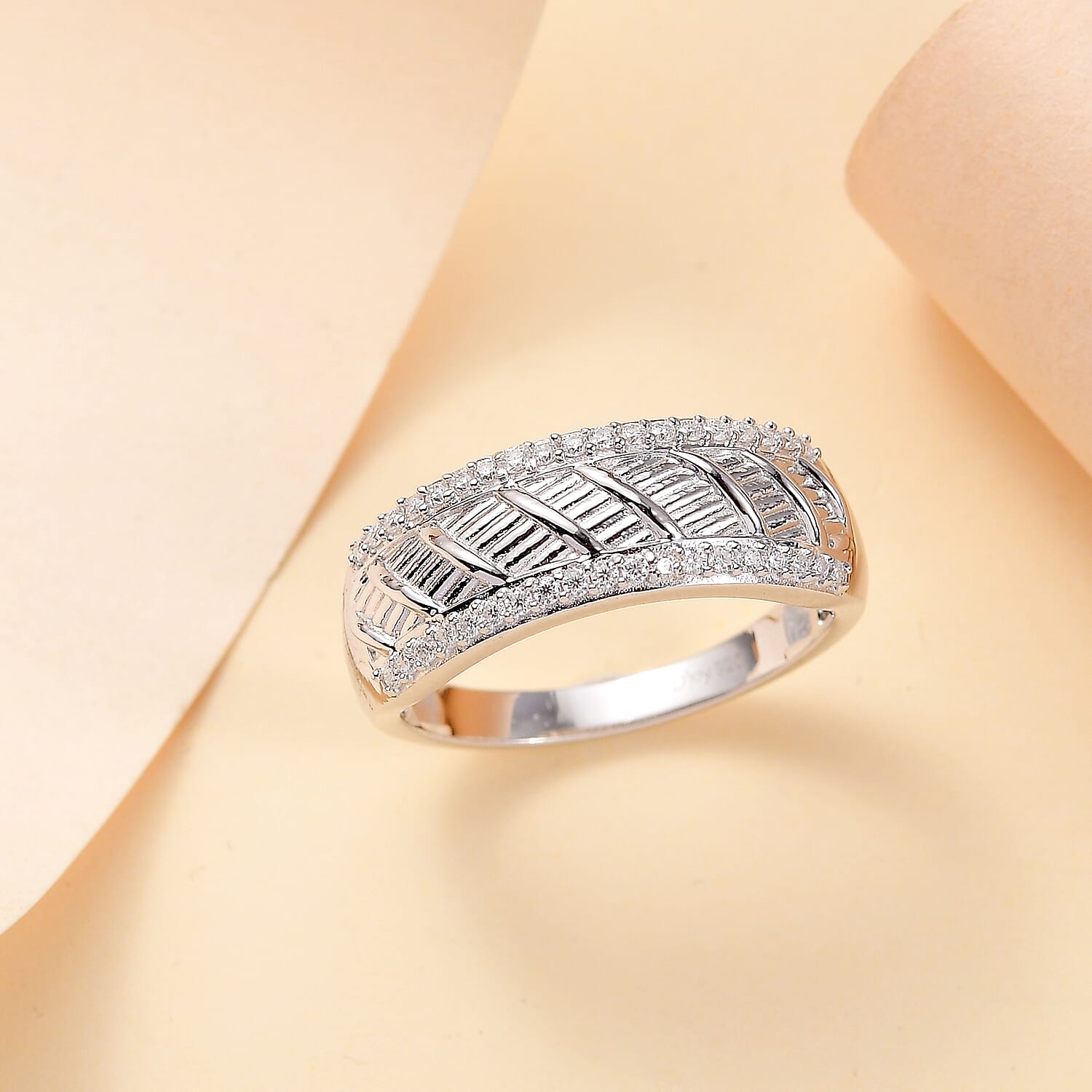 11 - Product card gallery slide 2 (10145368899867)