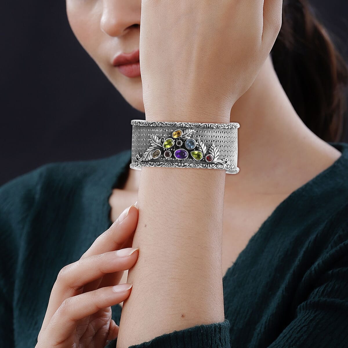 Bali Legacy Multi Gemstone 5.15 ctw Tulang Naga Cuff Bracelet in Sterling Silver (7.25 In) image number 2