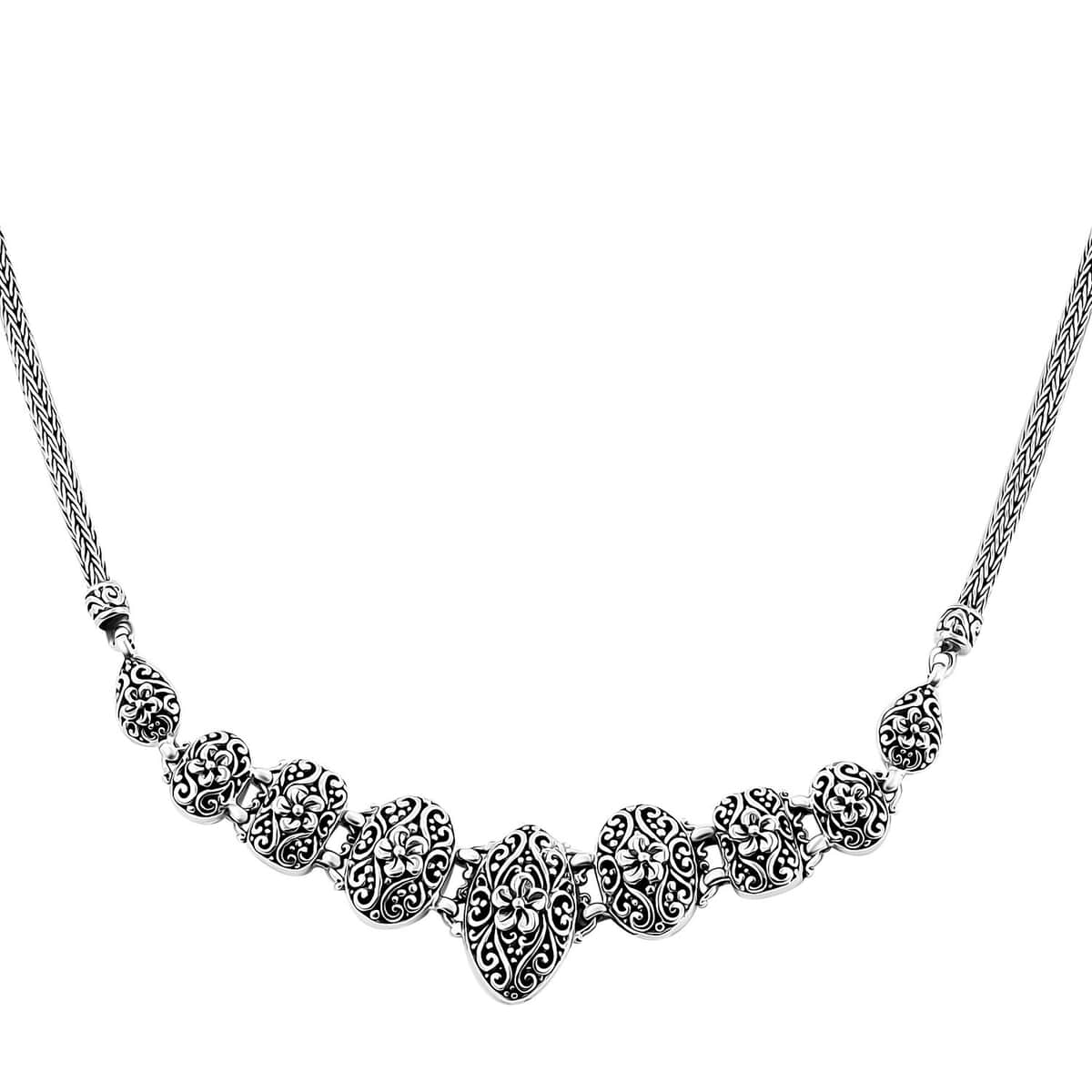 TLV Bali Legacy Sterling Silver Frangipani Flower Necklace (20-21.50 Inches) (27.40 g) image number 3