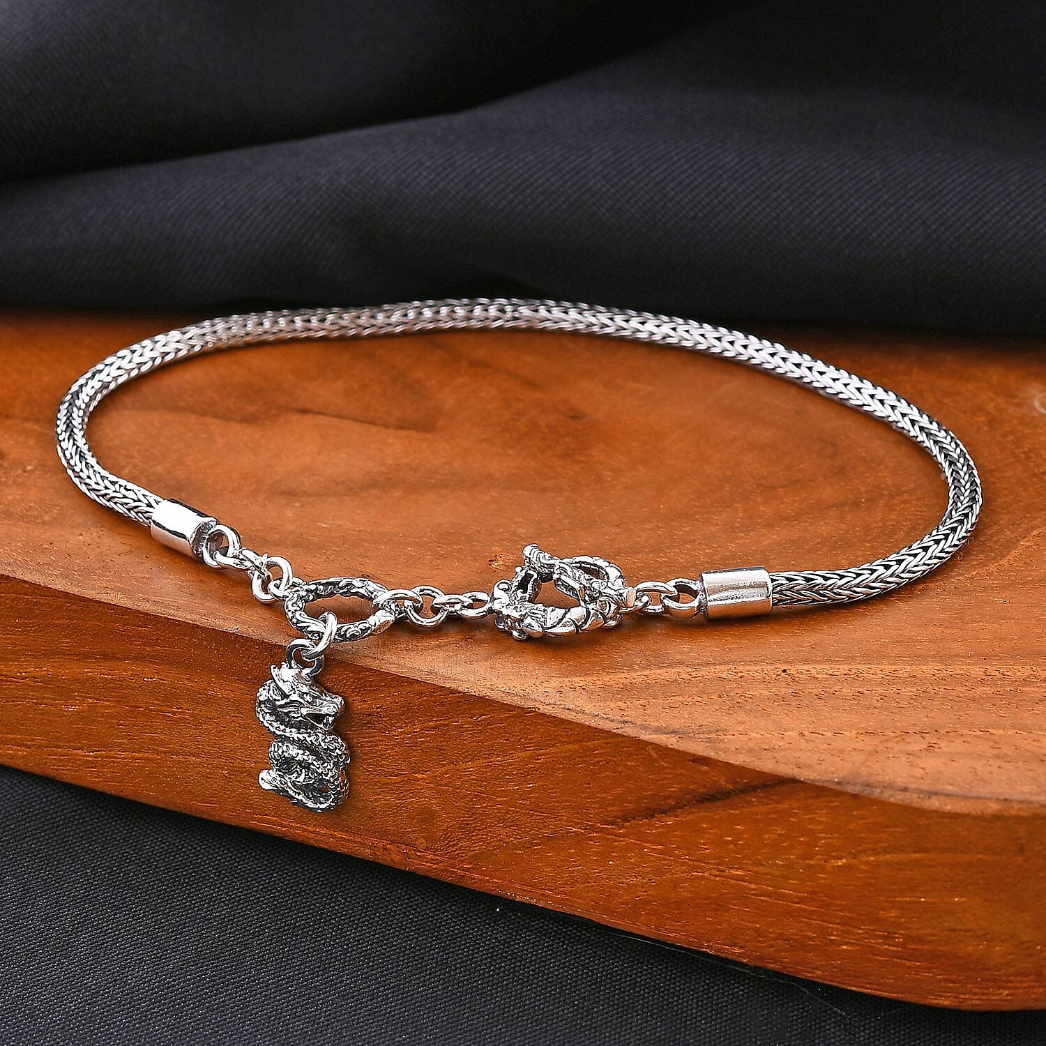 Bali Legacy Sterling Silver Borobudur Chain Bracelet (6.50 In) (10.20 g)
