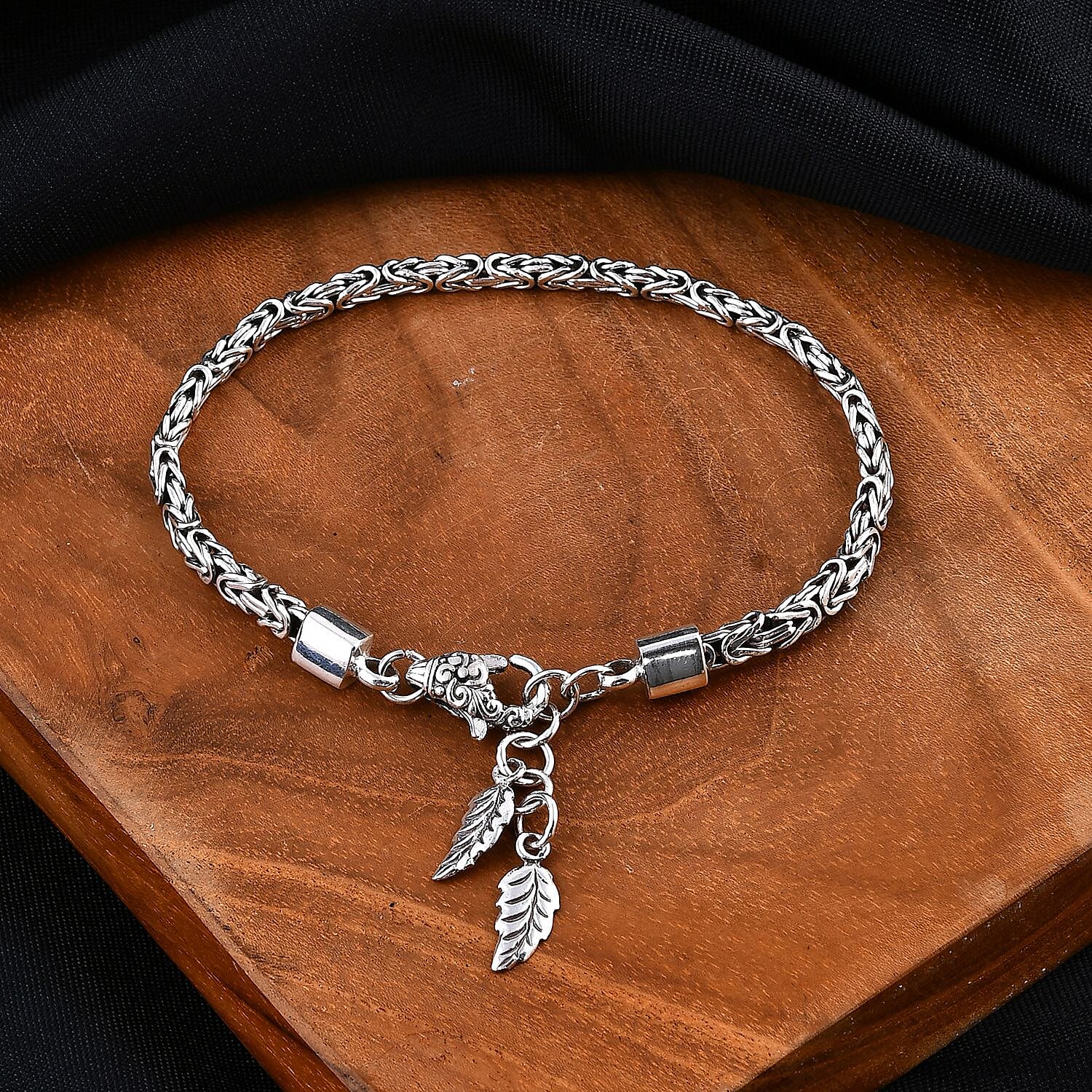 Bali Legacy Sterling Silver Borobudur Chain Bracelet (6.50 In) 12.88 Grams