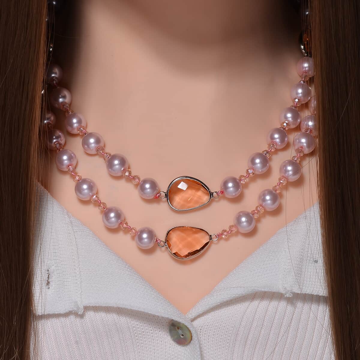 Pink Pearl Glass and Pink Glass Necklace in Silvertone 41 Inches image number 1