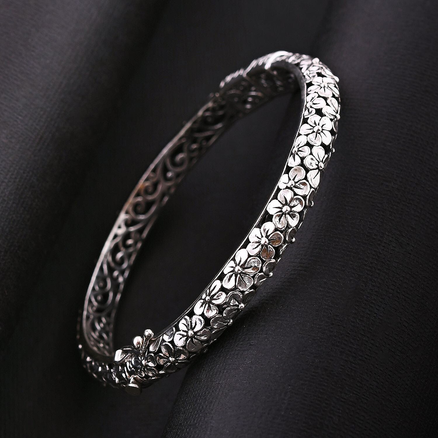Bali Legacy Frangipani Flower Bangle Bracelet in Sterling Silver (6.50 In) 26.15 Grams