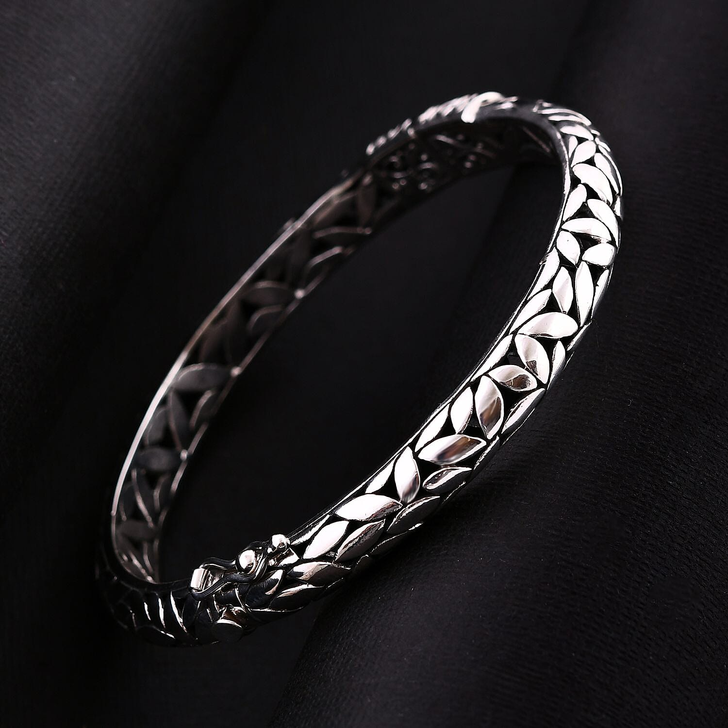 Leaf Borobudur / 7.25 Inches - Product card gallery slide 2 (10177420427577)