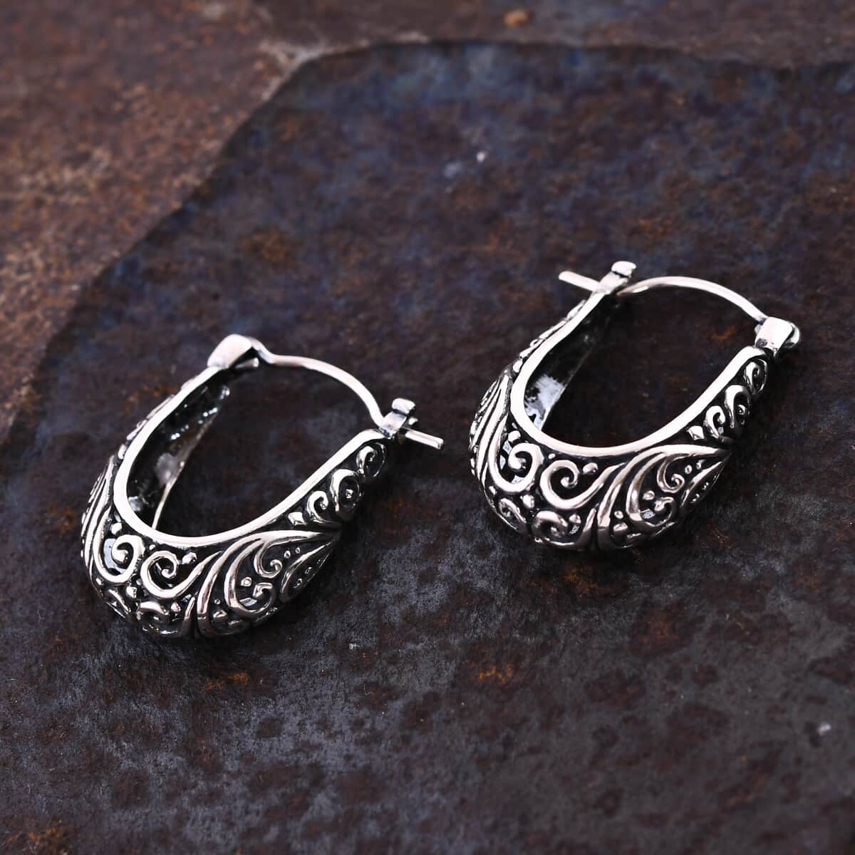 Bali Legacy Filigree Hoop Earrings in Sterling Silver 5.50 Grams image number 1