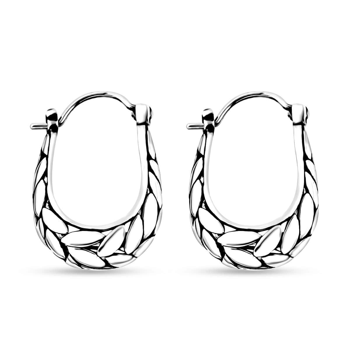 Bali Legacy Leaf Borobudur Hoop Earrings in Sterling Silver 5.85 Grams image number 3