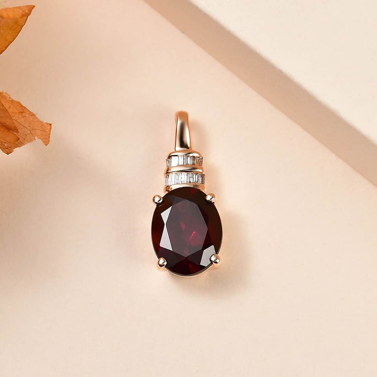 Luxoro 10K Rose Gold Premium Orissa Rhodolite Garnet and G-H I2 Diamond Pendant 3.00 ctw image number 1