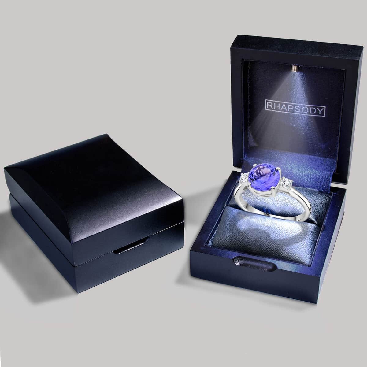 Certified & Appraised Rhapsody AAAA Tanzanite and E-F VS Diamond 2.00 ctw Ring in 950 Platinum (Size 7.0) 4.54 Grams image number 6