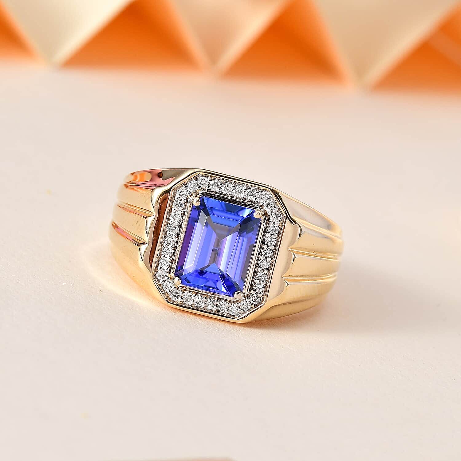 Luxoro 14K Yellow Gold AAA Tanzanite and G-H I2 Diamond Men's Ring 9 Grams 2.85 ctw