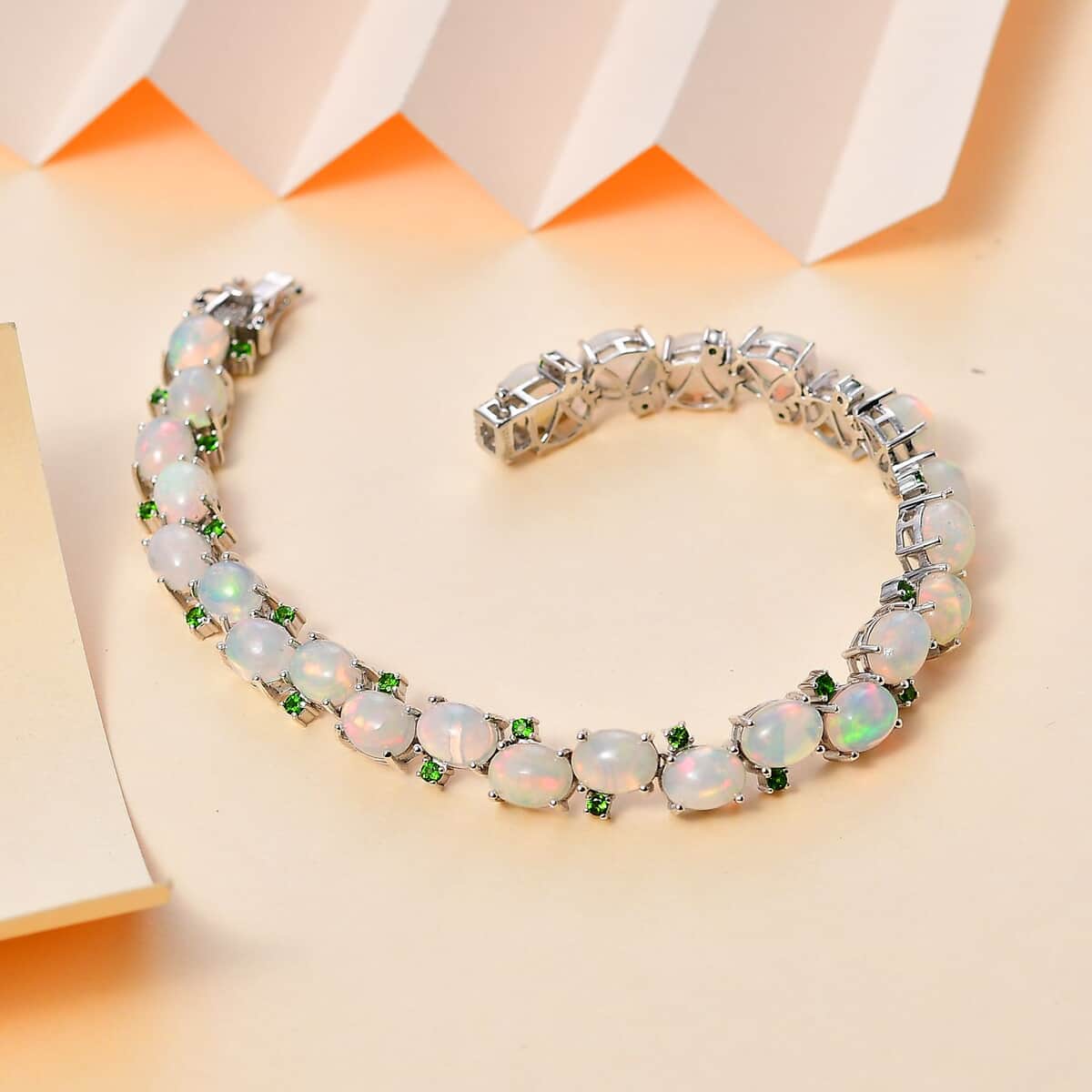 Ethiopian Welo Opal and Chrome Diopside Bracelet in Platinum Over Sterling Silver (8.00 In) 21.00 ctw image number 1