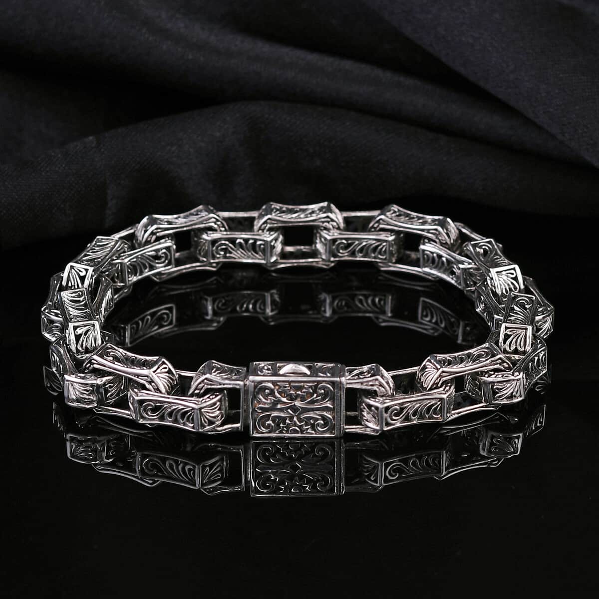 Bali Legacy Men's Bracelet in Sterling Silver (6.50 In) 33.94 Grams image number 1