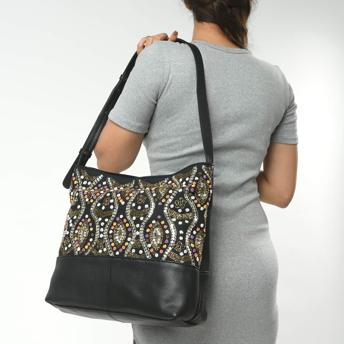 Black Genuine Leather Embellished Hobo Shoulder Bag image number 1