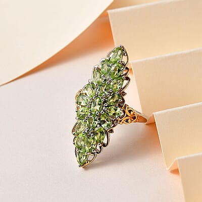 Peridot Elongated Ring in Vermeil YG and Platinum Over Sterling Silver (Size 10.0) 4.40 ctw