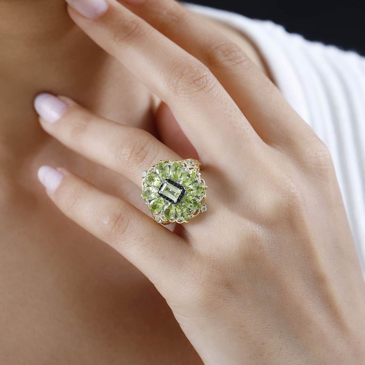 Peridot and Thai Black Spinel Floral Ring in Vermeil YG and Platinum Over Sterling Silver (Size 6.0) 5.10 ctw image number 2