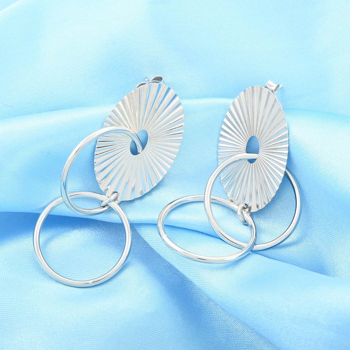 Italian Sterling Silver Multi Circle Textured Medallion Interlocked Drop Statement Earrings 8.10 Grams image number 1