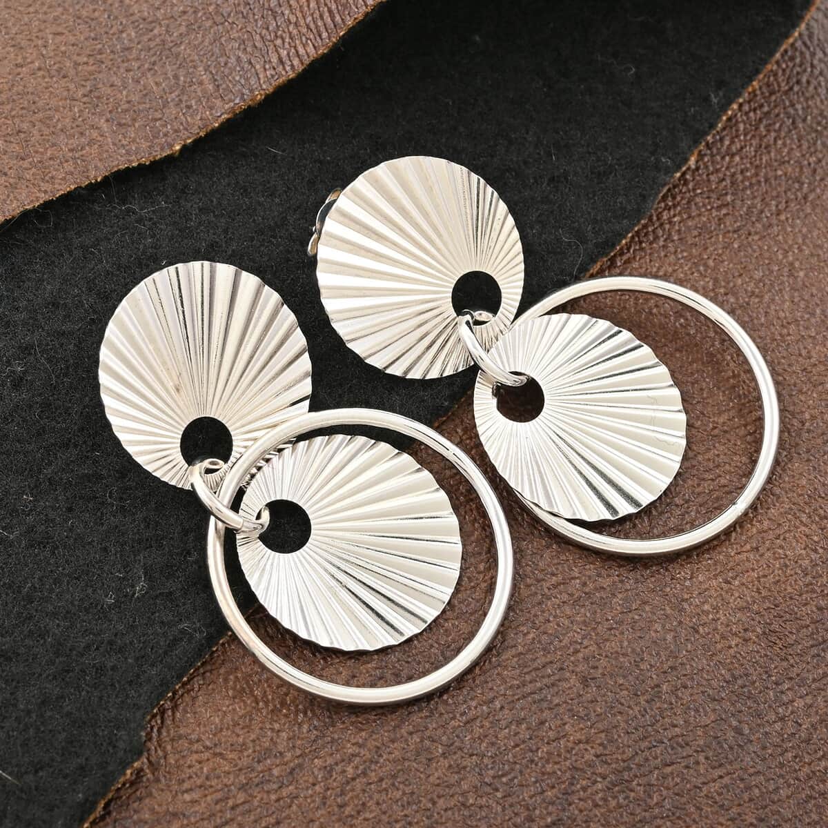 Italian Sterling Silver Multi Circle Double Textured Medallion Interlocked Drop Statement Earrings 8.60 Grams image number 1