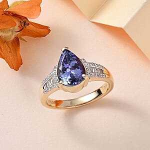 Luxoro 10K Yellow Gold Premium Peacock Tanzanite and G-H I2 Diamond Ring (Size 8.5) 4.10 Grams 2.35 ctw