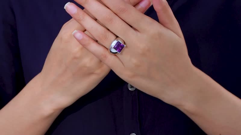 African Amethyst Solitaire Ring in Platinum Over Sterling Silver (Size 10.0) 5.10 ctw