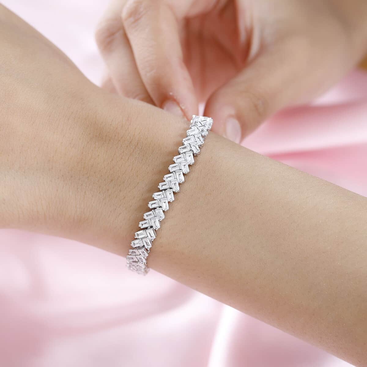 White Zircon Sun Rays Bracelet in Platinum Over Sterling Silver (7.25 In) 11.85 ctw image number 2