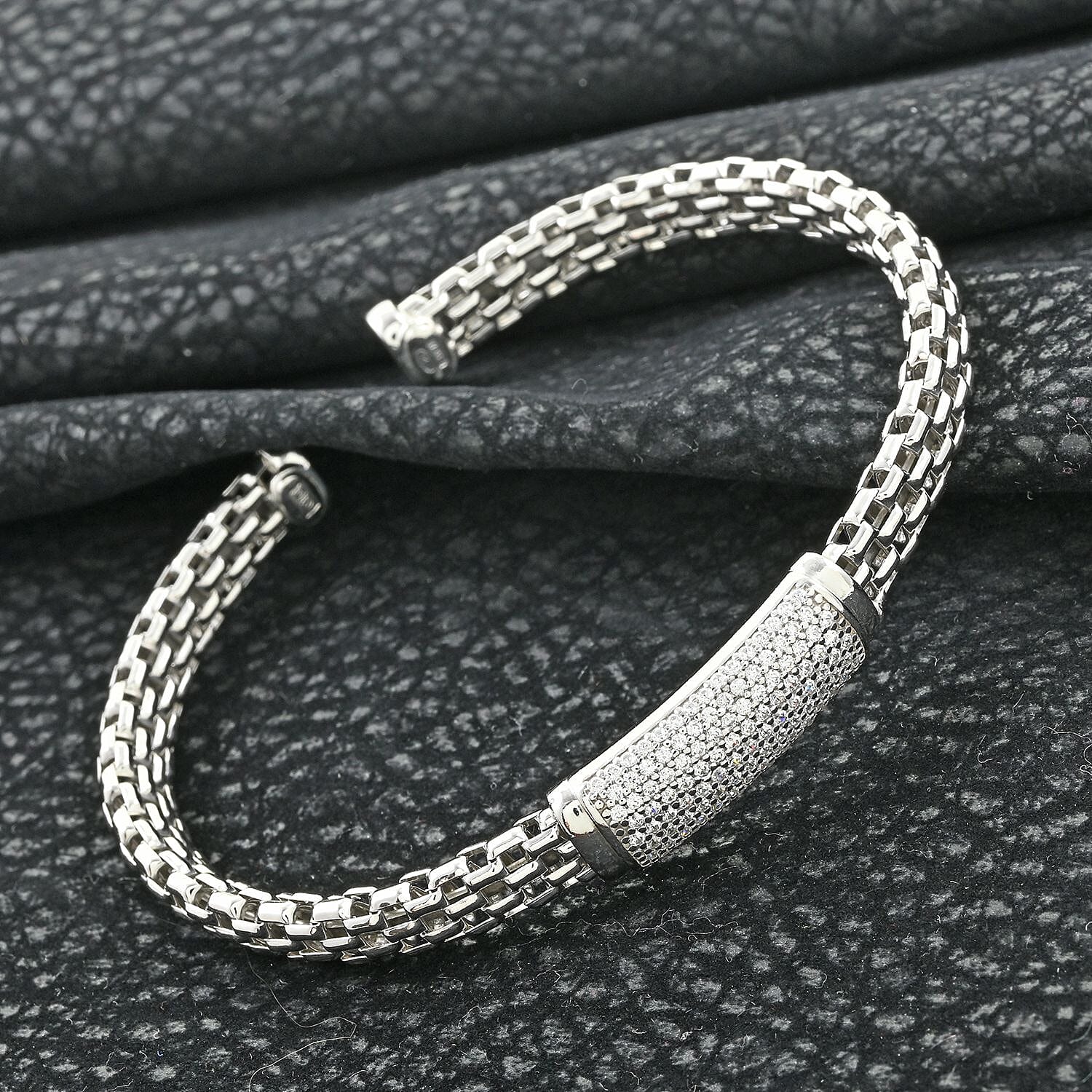 Italian Simulated Diamond Bangle Bracelet in Sterling Silver (6.50 In) 2.60 ctw