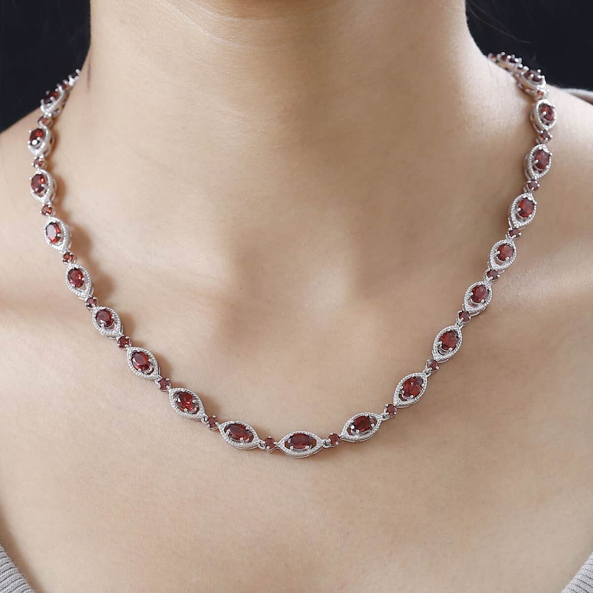 Mozambique Garnet Necklace 18 Inches in Platinum Over Sterling Silver 20.65 ctw image number 2