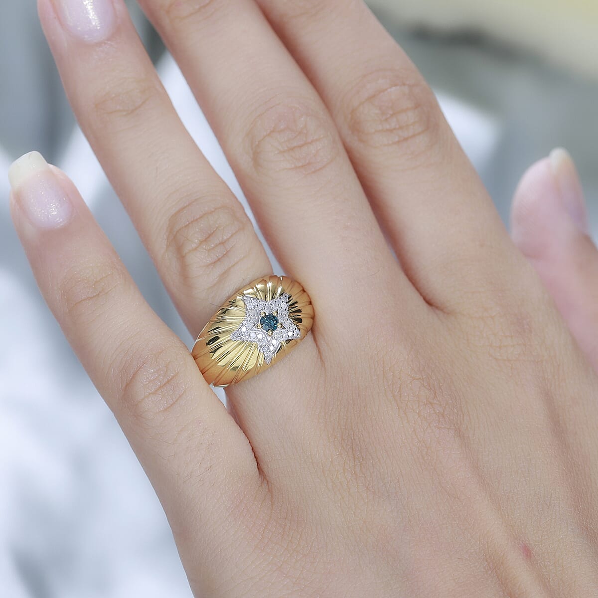 GP Celestial Dream Collection Blue Diamond and White Diamond Star Ring in Vermeil Yellow Gold Over Sterling Silver (Size 8.0) 0.20 ctw image number 2