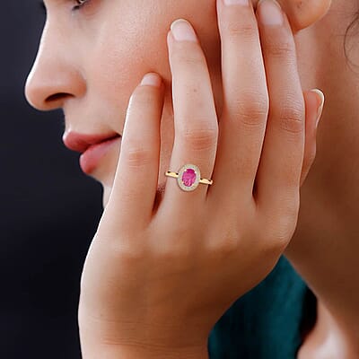 Certified and Appraised Iliana 18K Yellow Gold AAA Mozambique Ruby and G-H SI Diamond Double Halo Ring (Size 12.0) 1.10 ctw