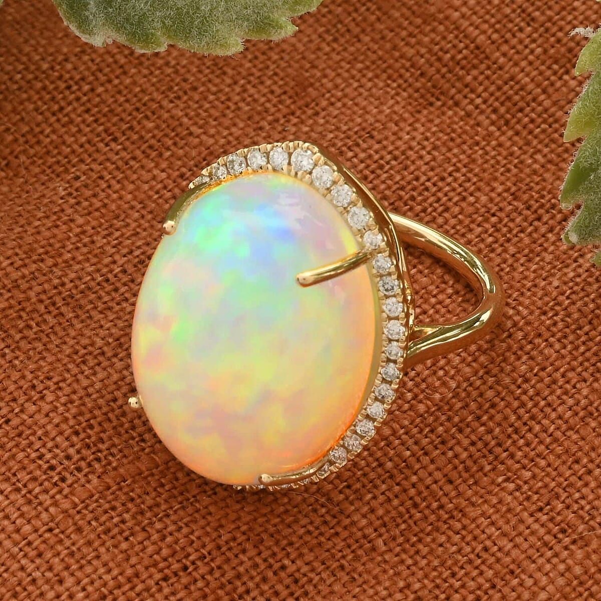 Certified & Appraised Iliana 18K Yellow Gold AAA Ethiopian Welo Opal and G-H SI White Diamond Ring (Size 9.5) 5.30 Grams 14.10 ctw image number 1