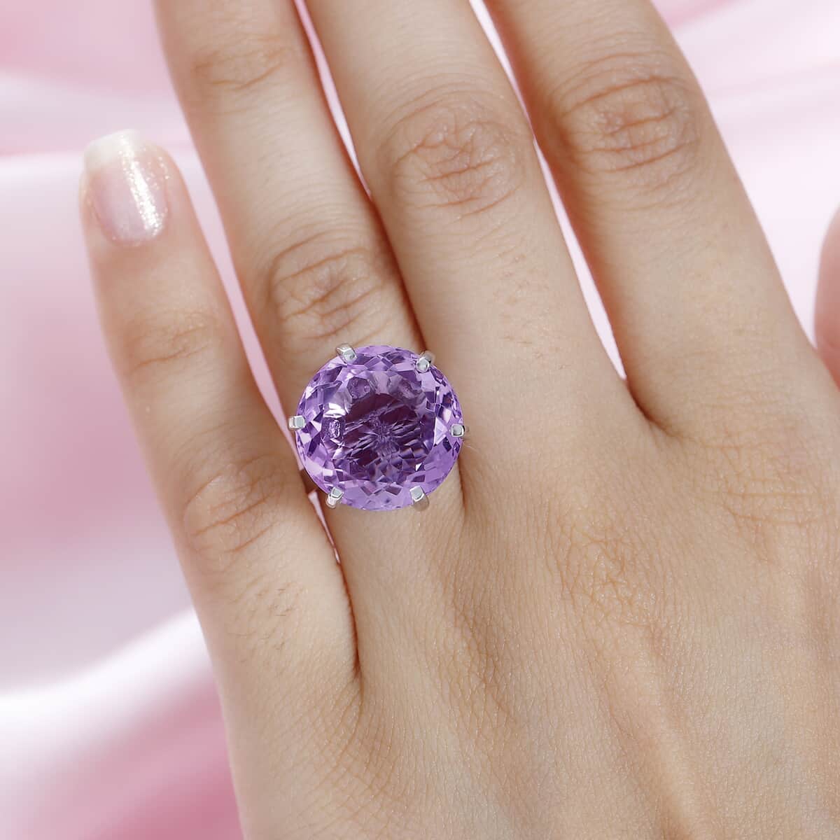 Rose De France Amethyst Solitaire Ring in Platinum Over Sterling Silver (Size 10.0) 14.85 ctw image number 2