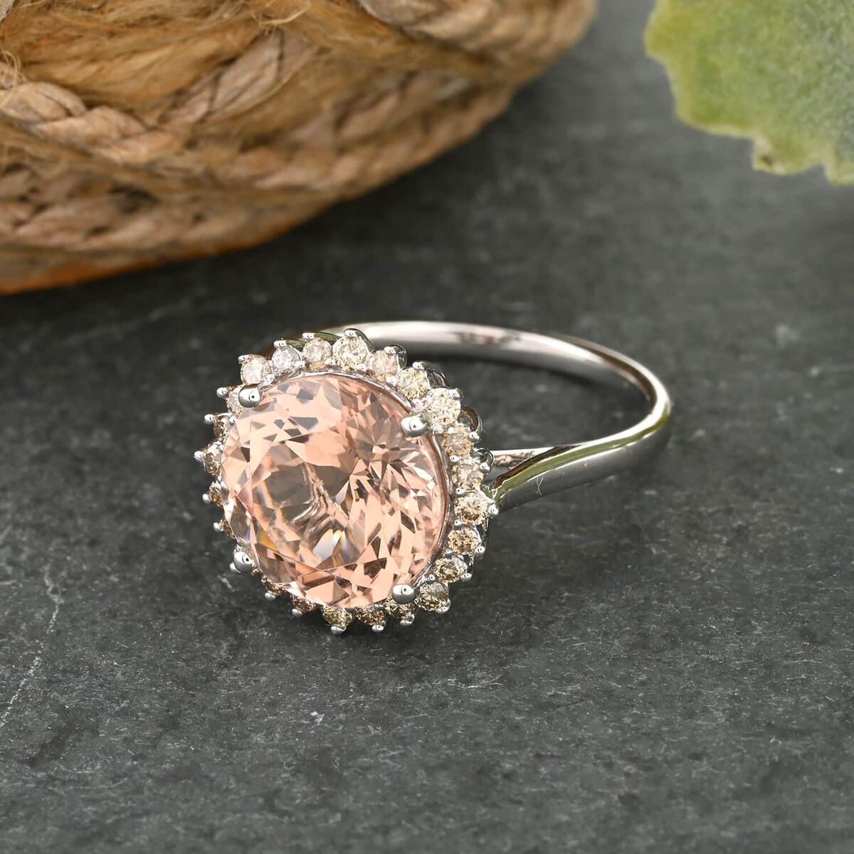 Luxoro AAA Marropino Morganite and G-H I2 Diamond 5.00 ctw Ring in 14K White Gold (Size 5.0) 5.00 ctw image number 1
