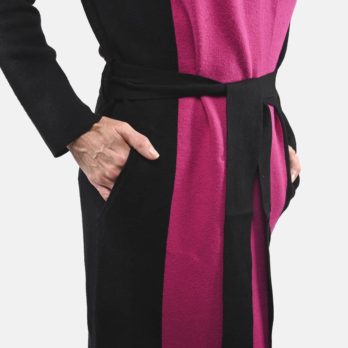 Badgley Mischka Pink and Black Colorblock Trench Sweater - M image number 5