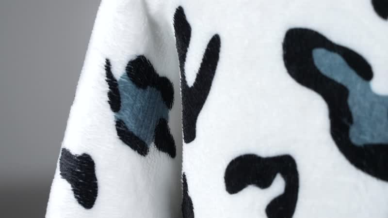 Doorbuster Set of 2 Solid Black and Leopard Pattern Hoodie Blanket with Vacuum Packaging - One Size Fit Most