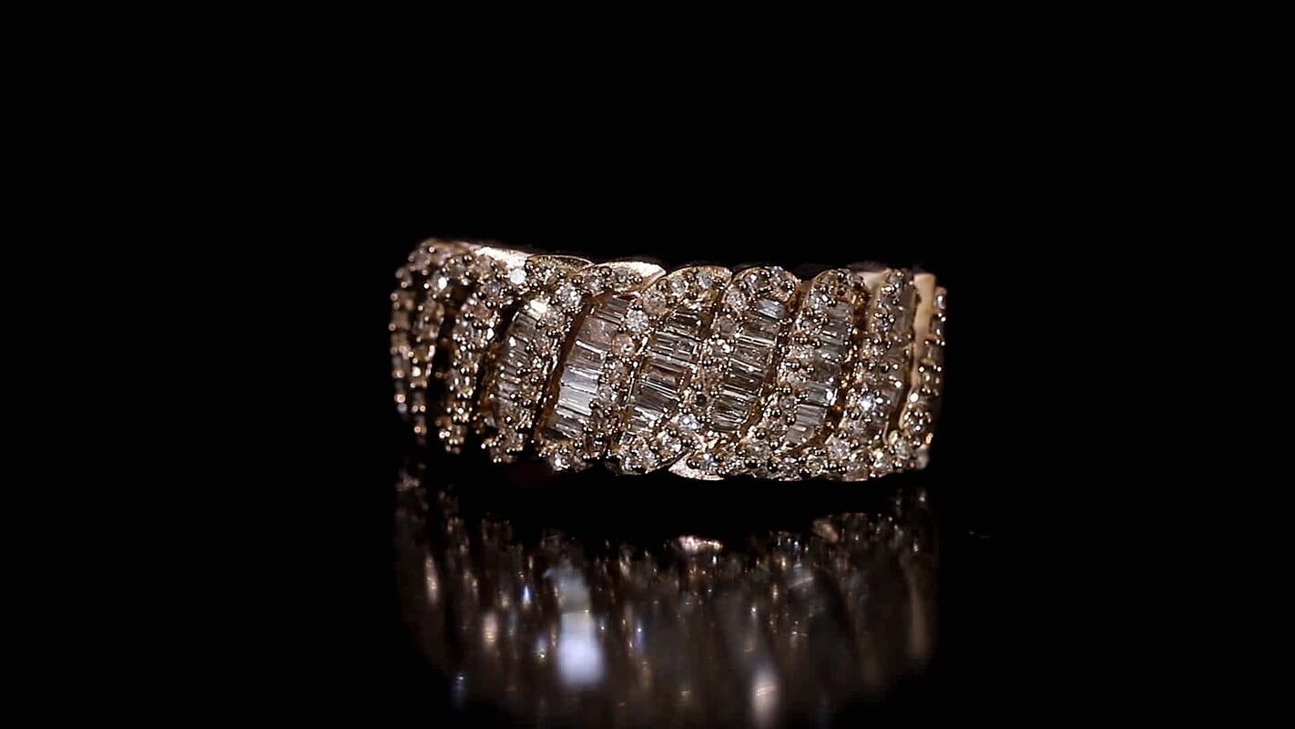 D'Joy Diamond Wave Ring in Rhodium Over Sterling Silver (Size 10.0) 1.00 ctw