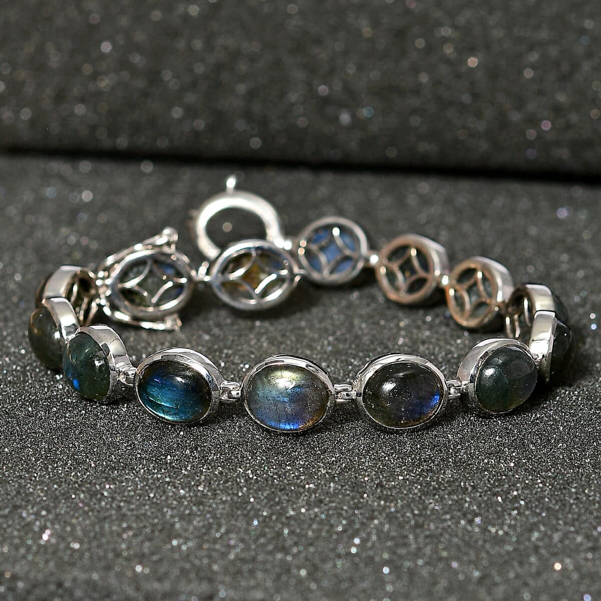 Malagasy Labradorite Bracelet in Platinum Over Sterling Silver (6.50 In) 40.60 ctw image number 2