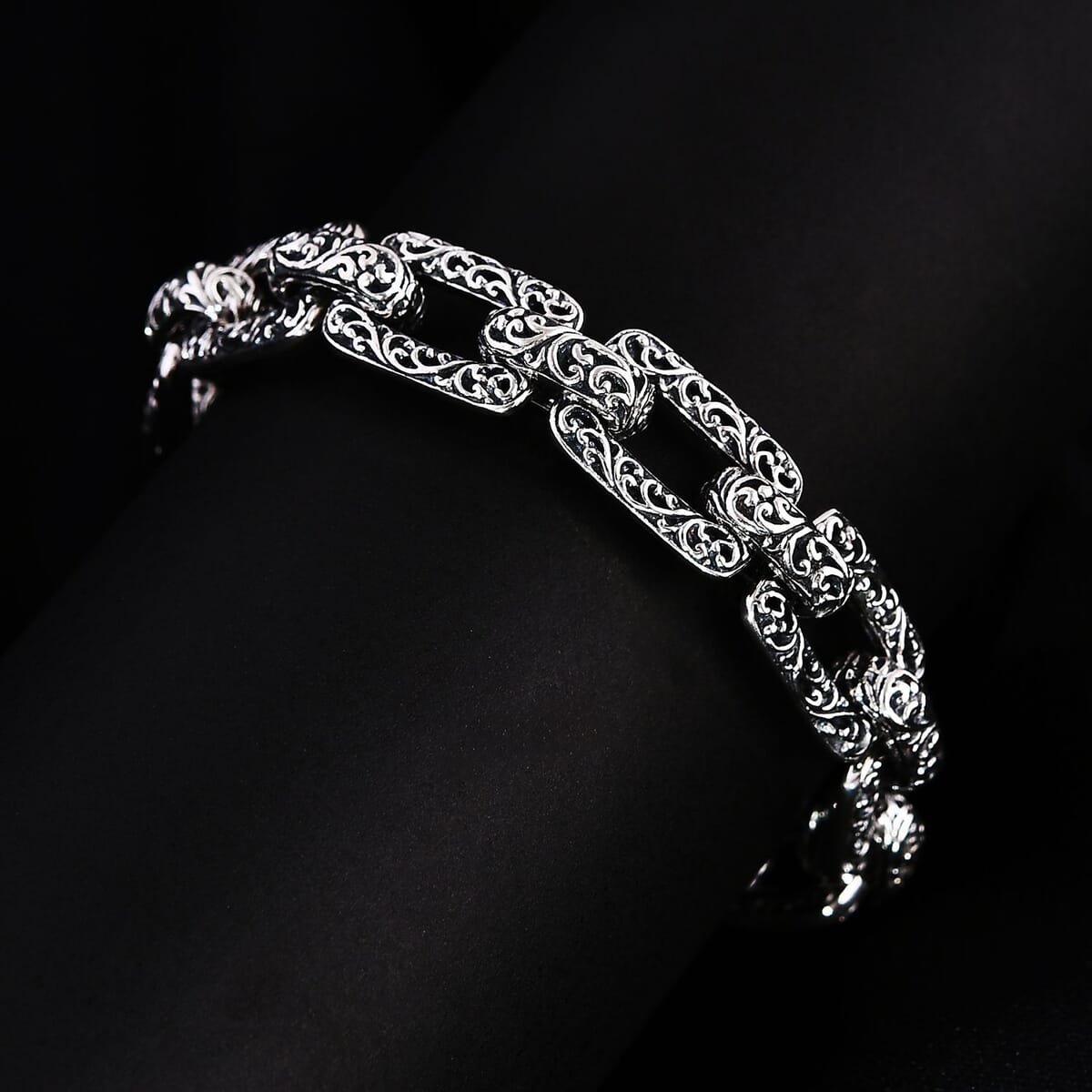 Bali Legacy Sterling Silver Filigree Cushion Bracelet (8.00 In) 30.23 Grams image number 1