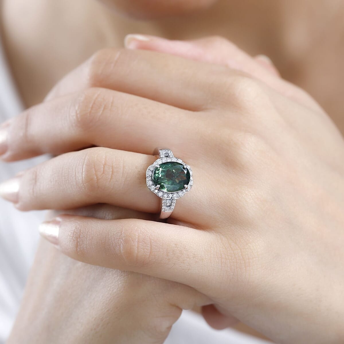 Luxoro 10K White Gold AAA Tanzania Natural Green Apatite and G-H I2 Diamond Ring (Size 5.0) 5.35 Grams 4.10 ctw image number 2
