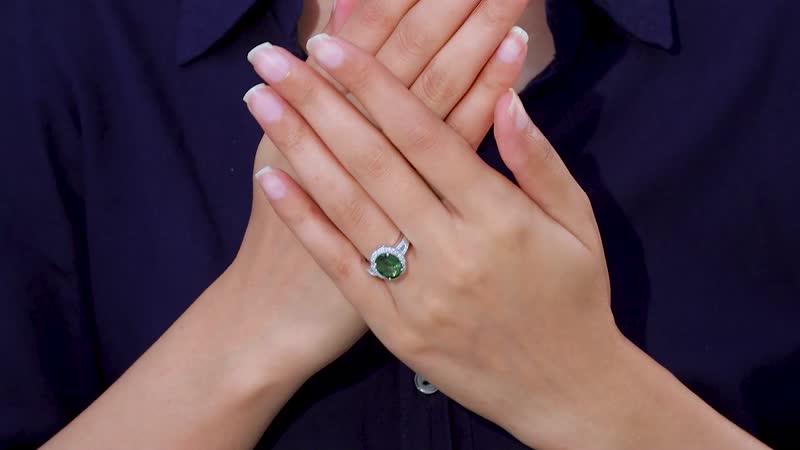 Luxoro 10K White Gold AAA Tanzania Natural Green Apatite, Diamond (G-H, I2) (0.45 cts) Ring (Size 10.0) (5.45 g) 3.60 ctw (Del in 10-12 Days)
