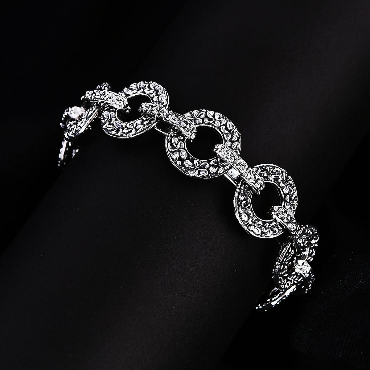 Bali Legacy Sterling Silver Frangipani Round Bracelet (6.50 In) 22.37 Grams image number 1