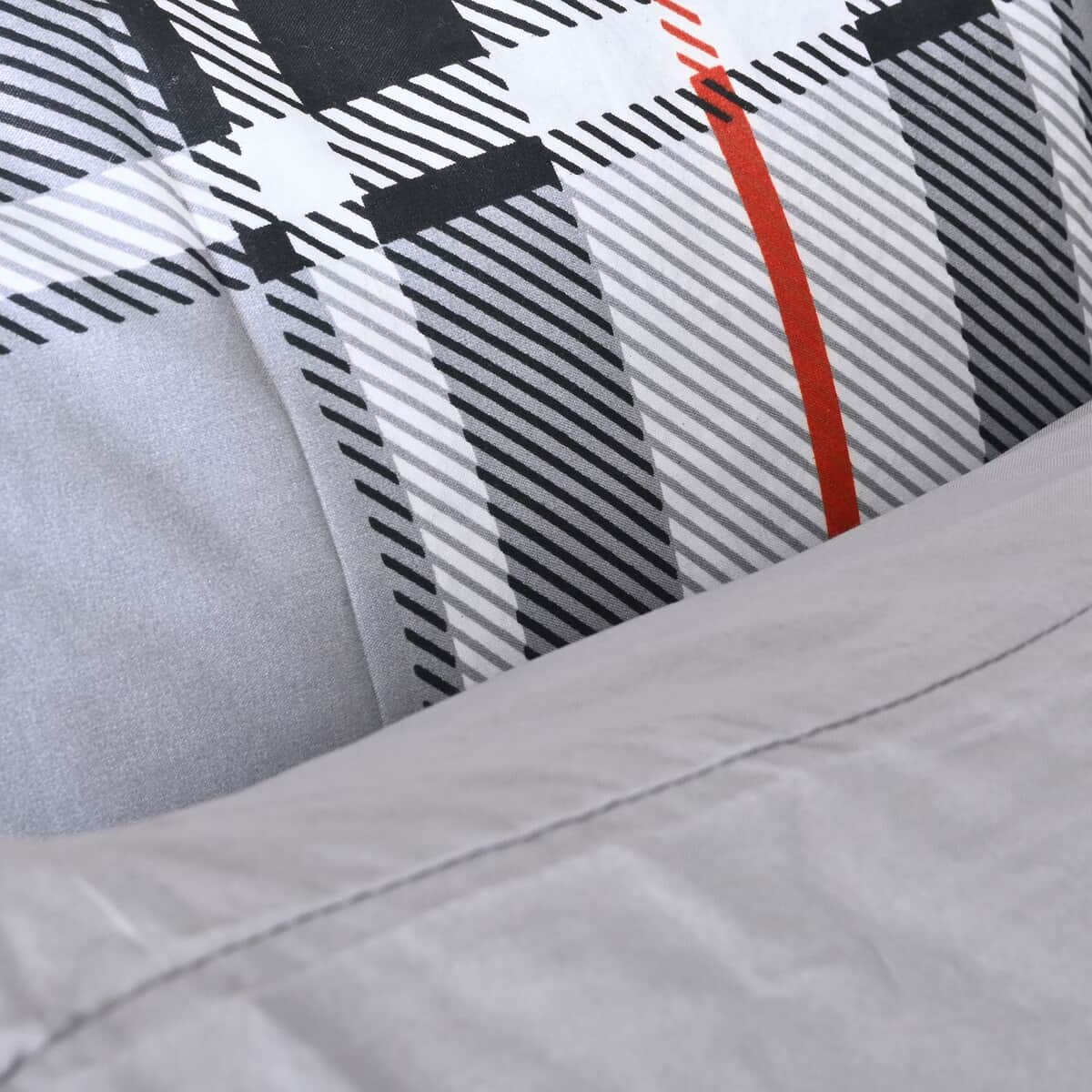 Supreme Living 6pcs Gray, Black & White Plaid Microfiber Sheet Set -Queen image number 2