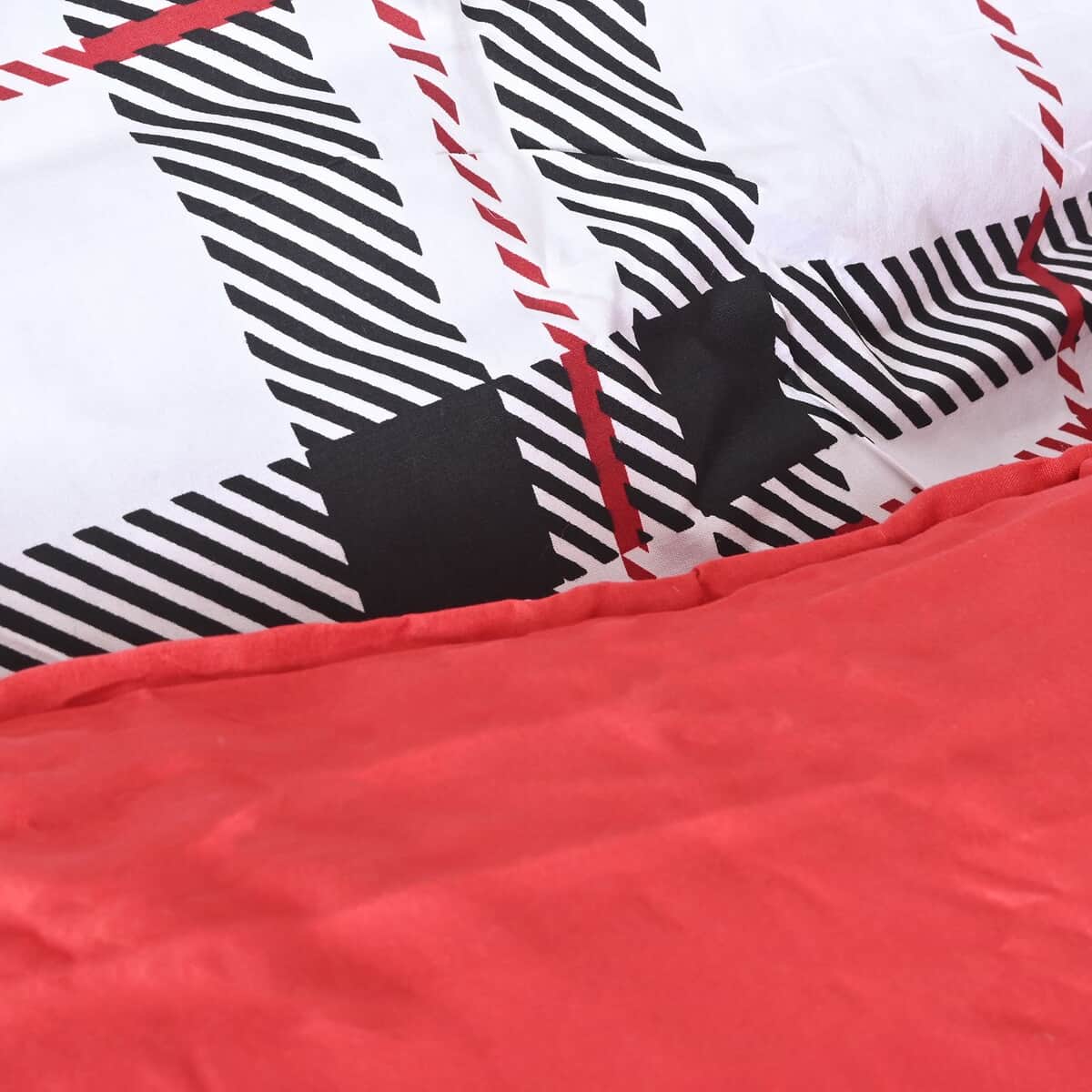 Supreme Living 6pcs White, Black & Red Plaid Microfiber Sheet Set -Queen image number 2