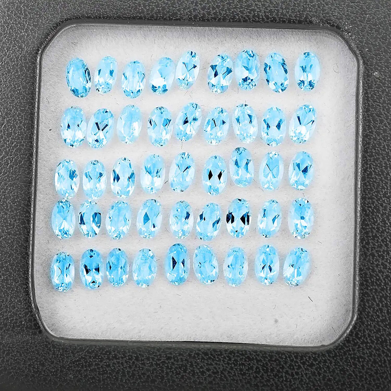 AAAA Aquamarine Assorted Box (Ovl 5x3 mm) 10.00 ctw