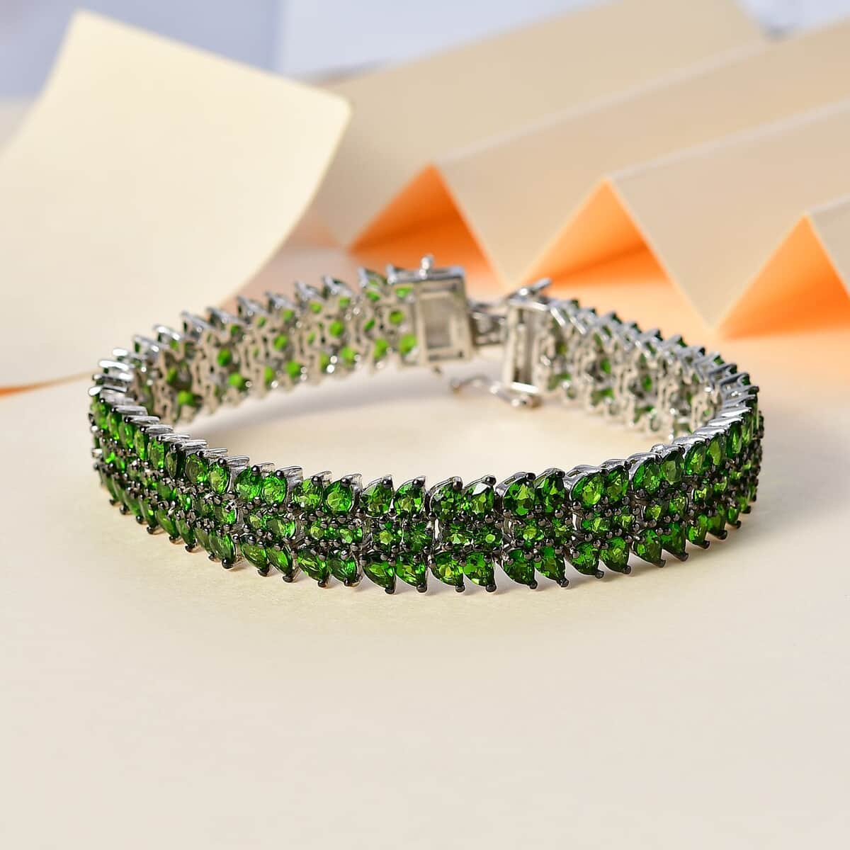 Chrome Diopside 3 Row Bracelet in Platinum Over Sterling Silver (7.25 In) 22.00 ctw image number 1