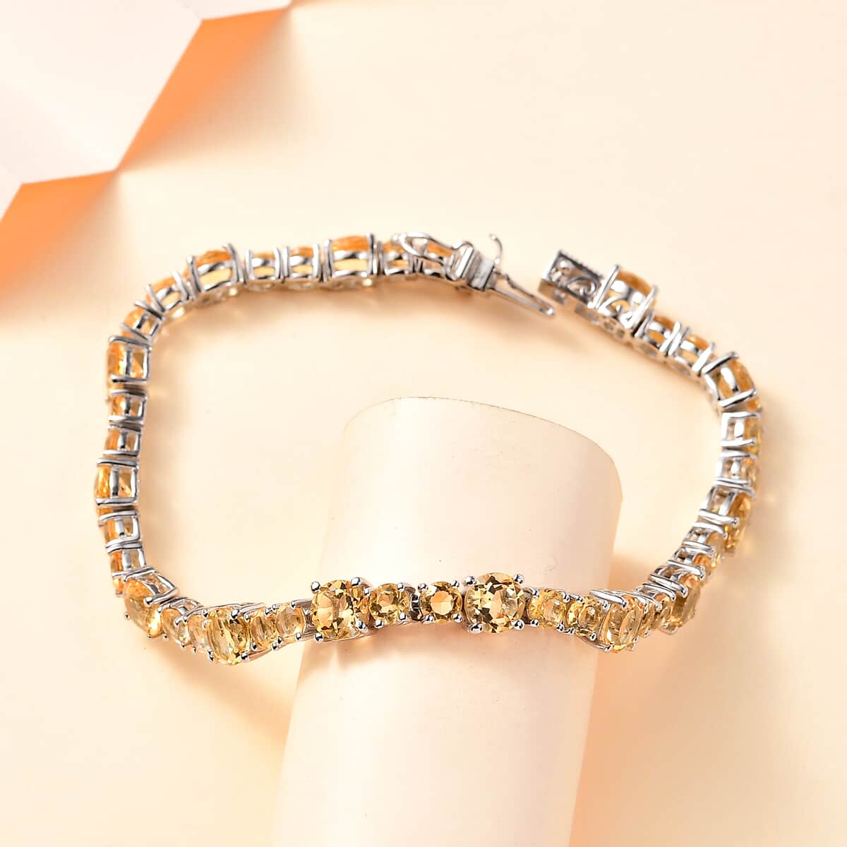 Brazilian Citrine Bracelet in Platinum Over Sterling Silver (8.00 In) 15.60 ctw image number 1