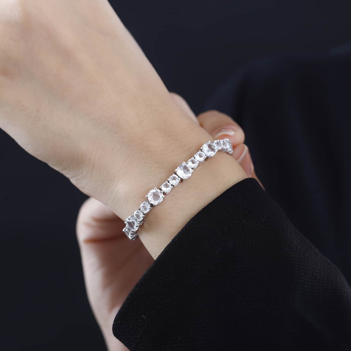 White Topaz Bracelet in Platinum Over Sterling Silver (6.50 In) 17.80 ctw image number 2