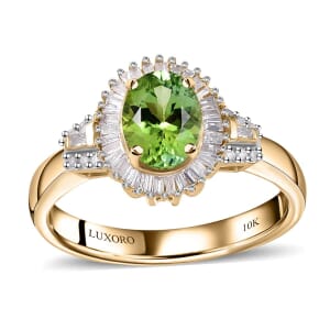Luxoro 10K Green Gold Premium Natural Calabar Green Tourmaline and G-H I2 Diamond Halo Ring (Size 6.0) 4.60 Grams 1.40 ctw