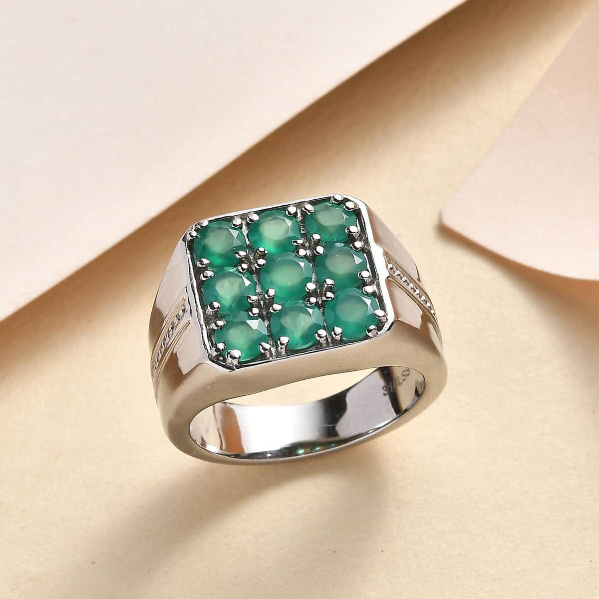 Green Onyx 2.25 ctw Men's Ring in Stainless Steel image number 1