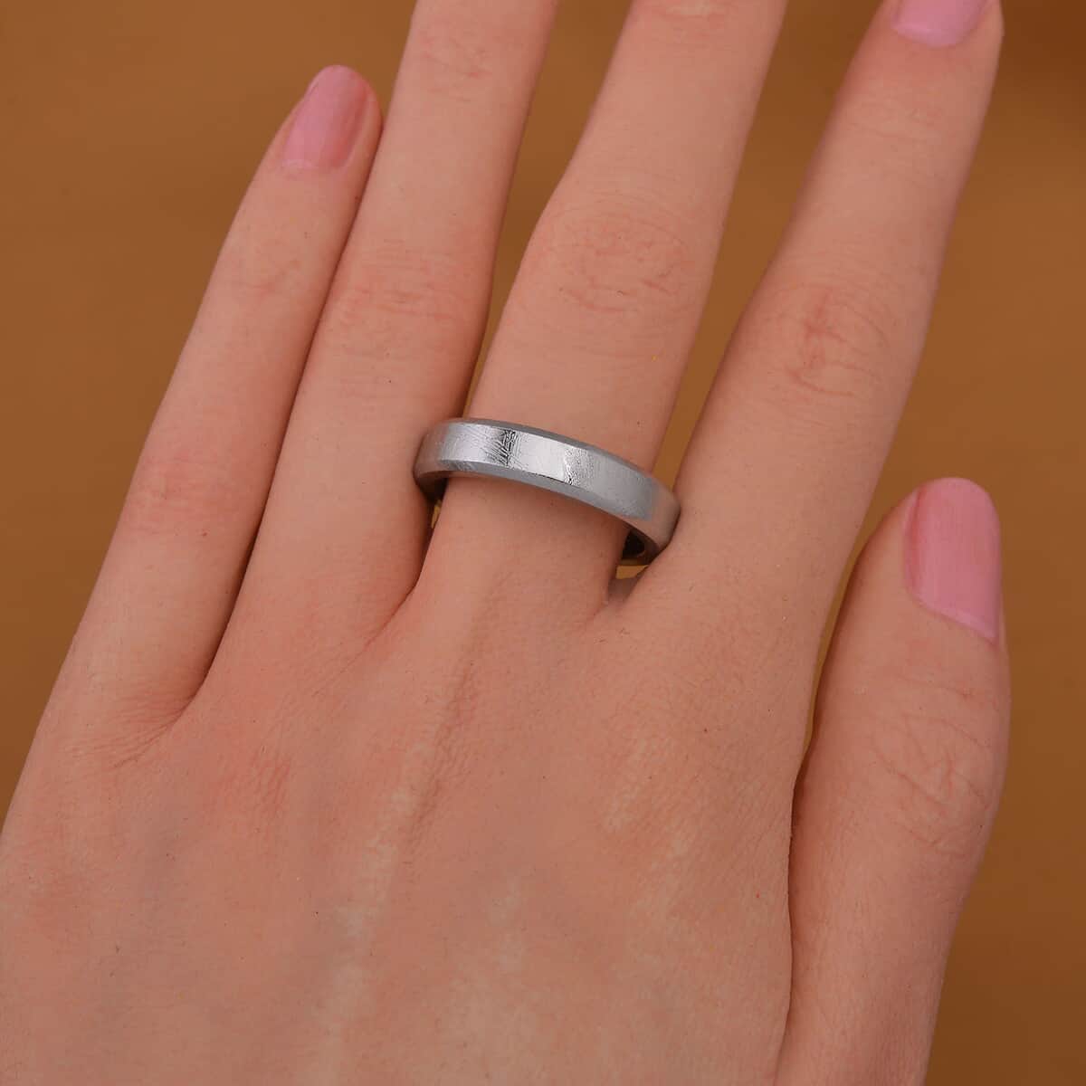 Marvelous Meteorite Men's Band Ring (Size 5) image number 1